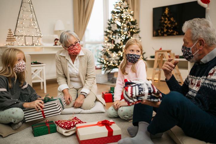 Family prevents illness by wearing face masks during holidays