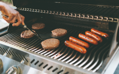 Understanding Food Poisoning: Safe Food Handling Tips for Picnics and Cookouts